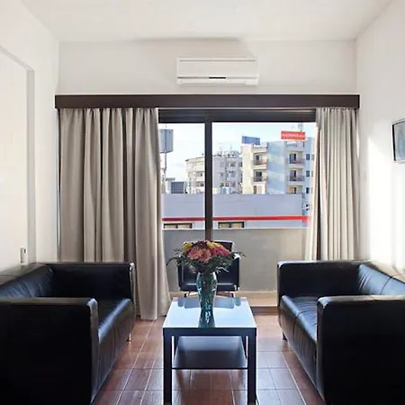 酒店 弗兰吉奥酒店 拉纳卡