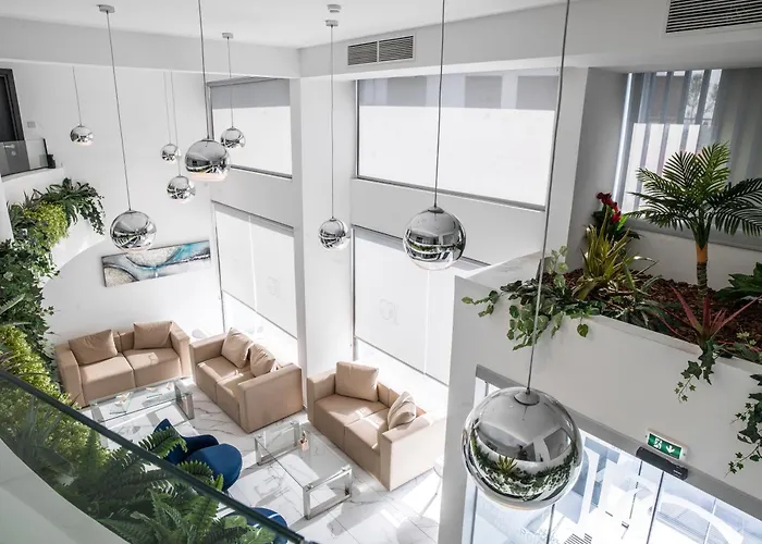 弗兰吉奥酒店 3* 拉纳卡