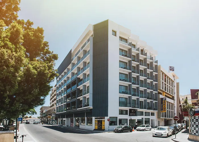 弗兰吉奥酒店 酒店 拉纳卡